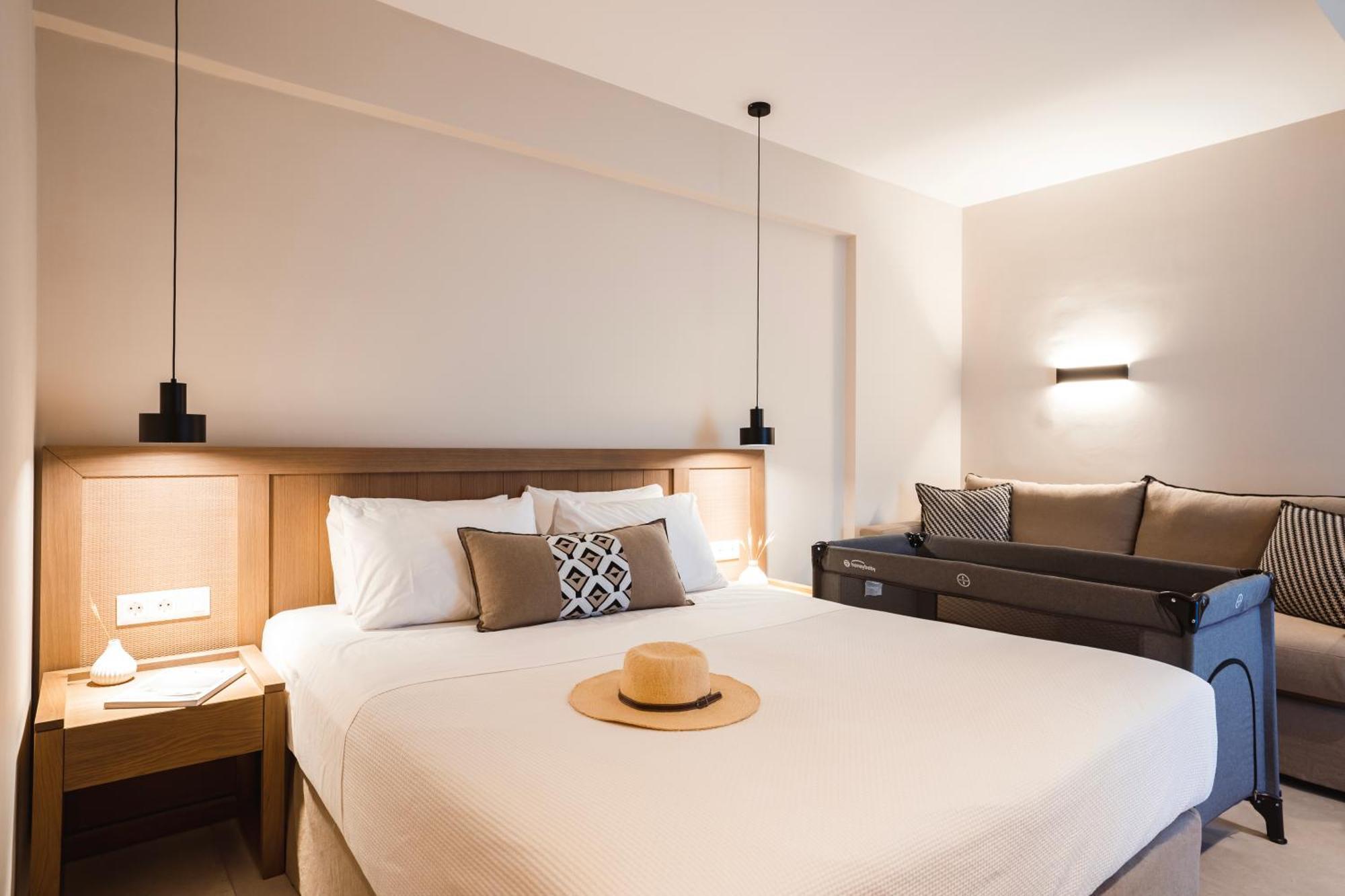 Elivia Boutique Suites Almiropótamos Oda fotoğraf